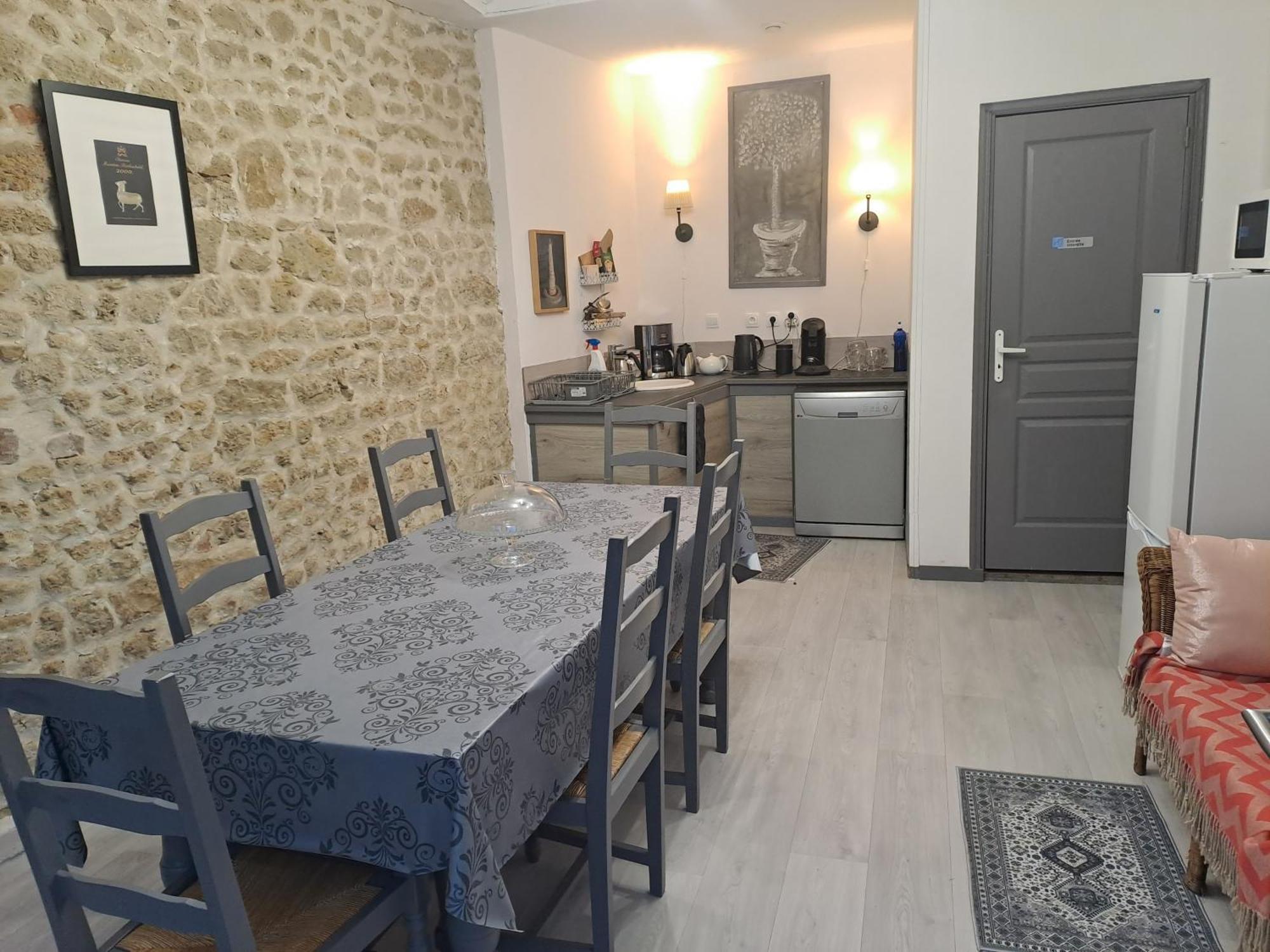 La Cadournaise Bed & Breakfast Saint-Seurin-de-Cadourne Ngoại thất bức ảnh