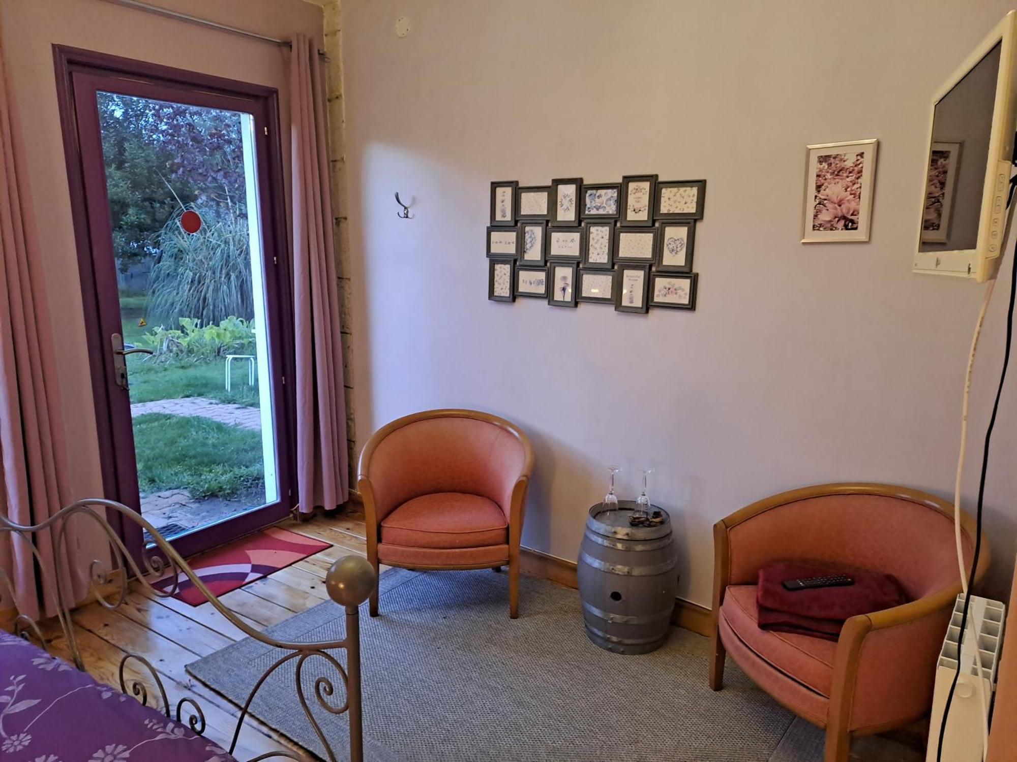 La Cadournaise Bed & Breakfast Saint-Seurin-de-Cadourne Ngoại thất bức ảnh