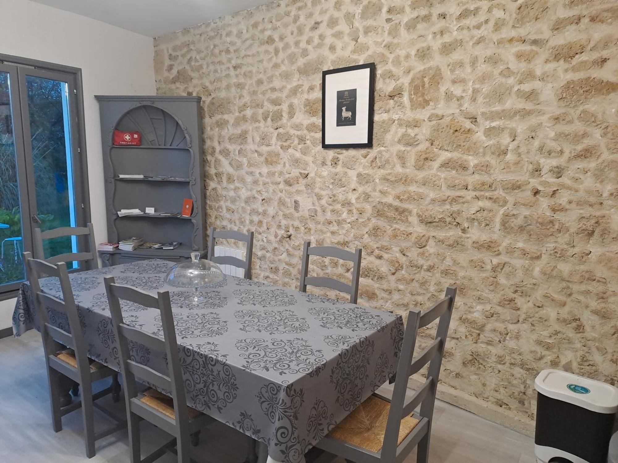 La Cadournaise Bed & Breakfast Saint-Seurin-de-Cadourne Ngoại thất bức ảnh