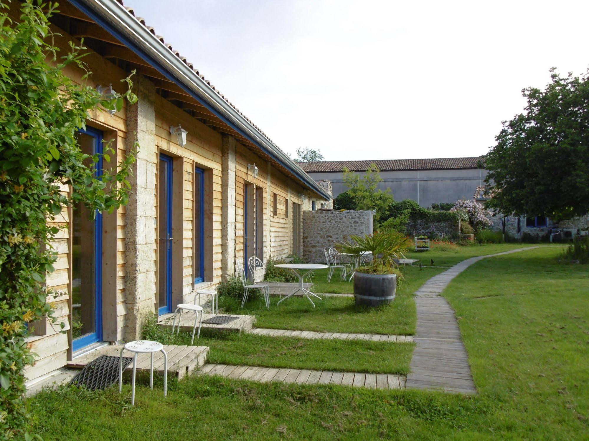 La Cadournaise Bed & Breakfast Saint-Seurin-de-Cadourne Ngoại thất bức ảnh
